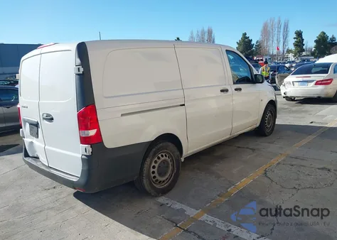 2017 Mercedes-Benz Metris из США, поврежденный, VIN WD3PG2EA8H3216447
